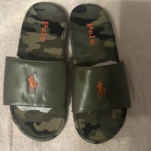 Ralph Lauren Polo Green Camouflage Slides boys Size 5